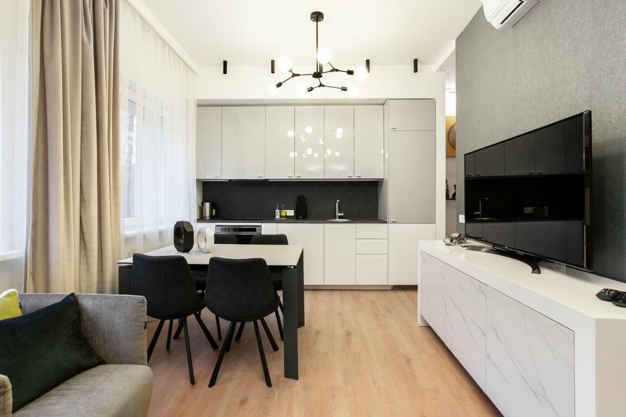 Luxury For Everyone - Hills Park Lux Apartments 2 VNO Dış mekan fotoğraf
